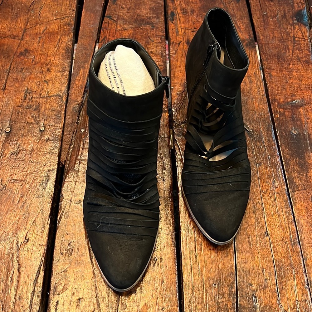 Beautiful stripy black booties